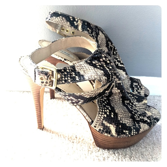 Guess Shoes - Guess Peep Toe Snakeskin Print Platform Shoes 10